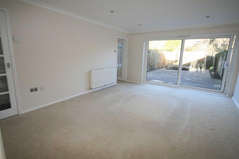 Chaseside Avenue, Twyford, Reading