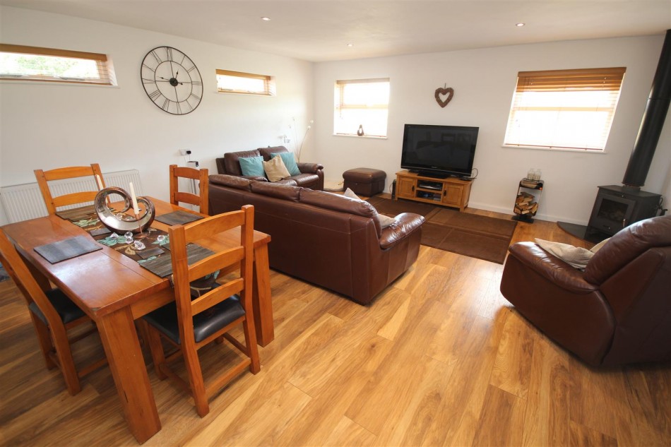 Images for Carters Hill, Wokingham EAID:wentworthapi BID:3