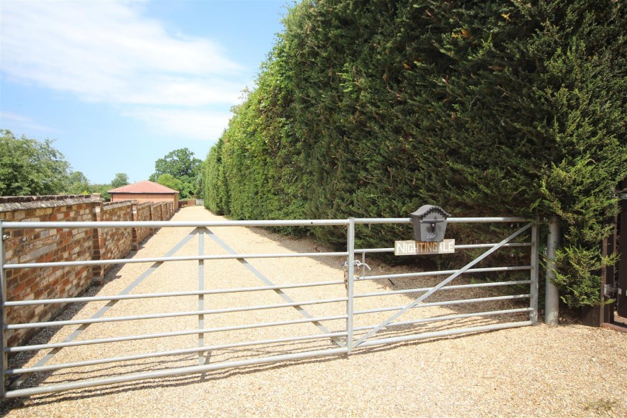 Images for Carters Hill, Wokingham EAID:wentworthapi BID:3