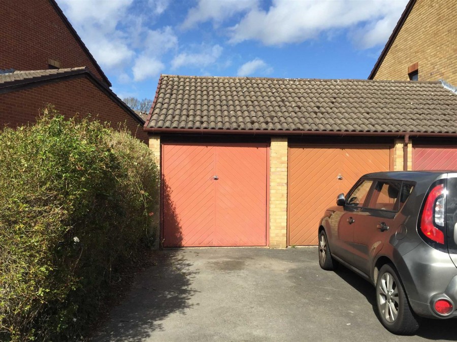 Images for Broad Hinton, Twyford, Reading EAID:wentworthapi BID:3