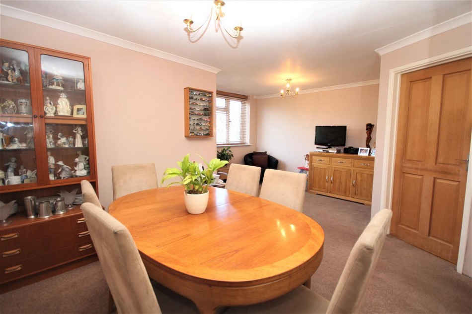 Images for Uppingham Drive, Woodley, Reading EAID:wentworthapi BID:3