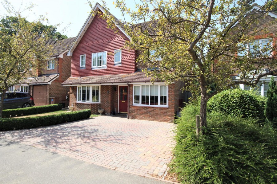 Images for Broad Hinton, Twyford, Reading EAID:wentworthapi BID:3