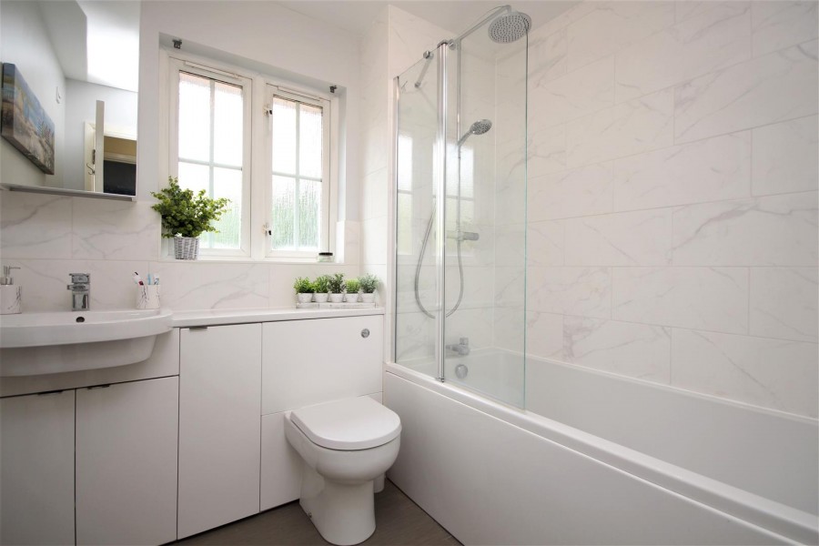 Images for Broad Hinton, Twyford, Reading EAID:wentworthapi BID:3