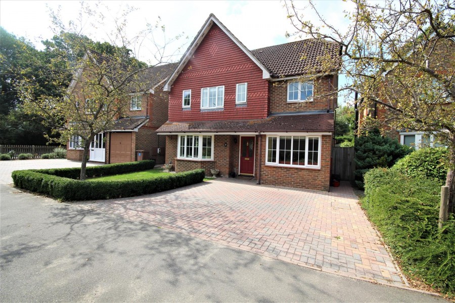 Images for Broad Hinton, Twyford, Reading EAID:wentworthapi BID:3