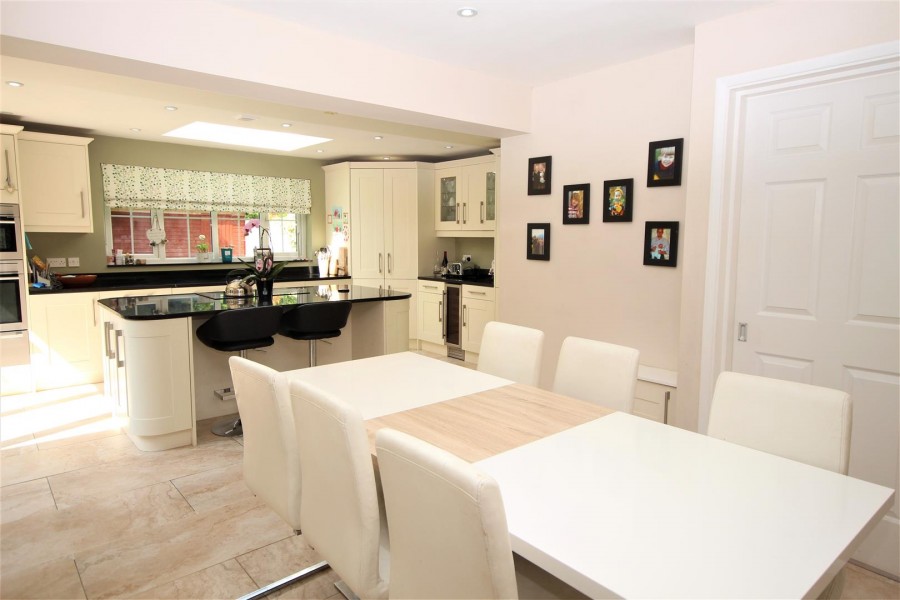 Images for Broad Hinton, Twyford, Reading EAID:wentworthapi BID:3