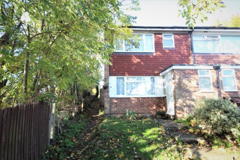 Hanwood Close, Woodley, Reading