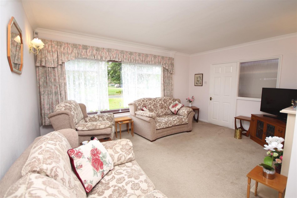 Images for Springfield Park, Twyford, Reading EAID:wentworthapi BID:3