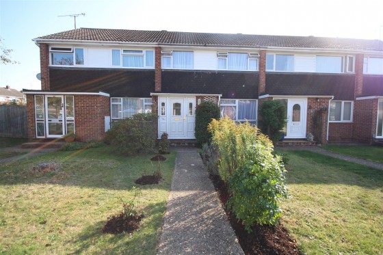 View Full Details for Fairwater road, Woodley, Reading - EAID:wentworthapi, BID:3