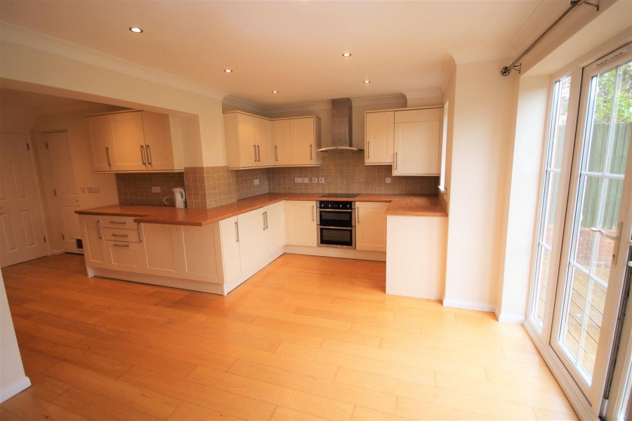 Images for Broad Hinton, Twyford, Reading EAID:wentworthapi BID:3