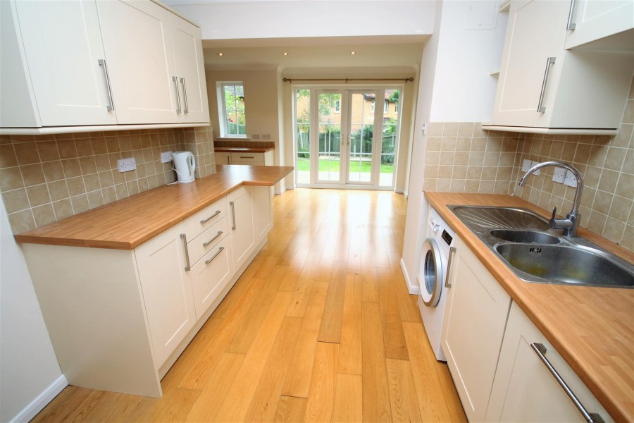 Images for Broad Hinton, Twyford, Reading EAID:wentworthapi BID:3