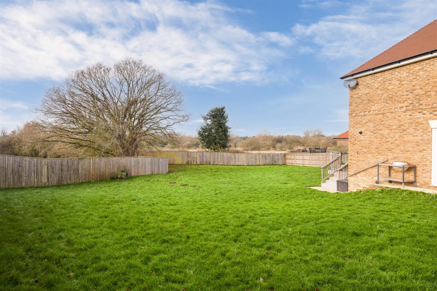 Images for Wellington Close, Hurst Road, Twyford, Reading EAID:wentworthapi BID:3