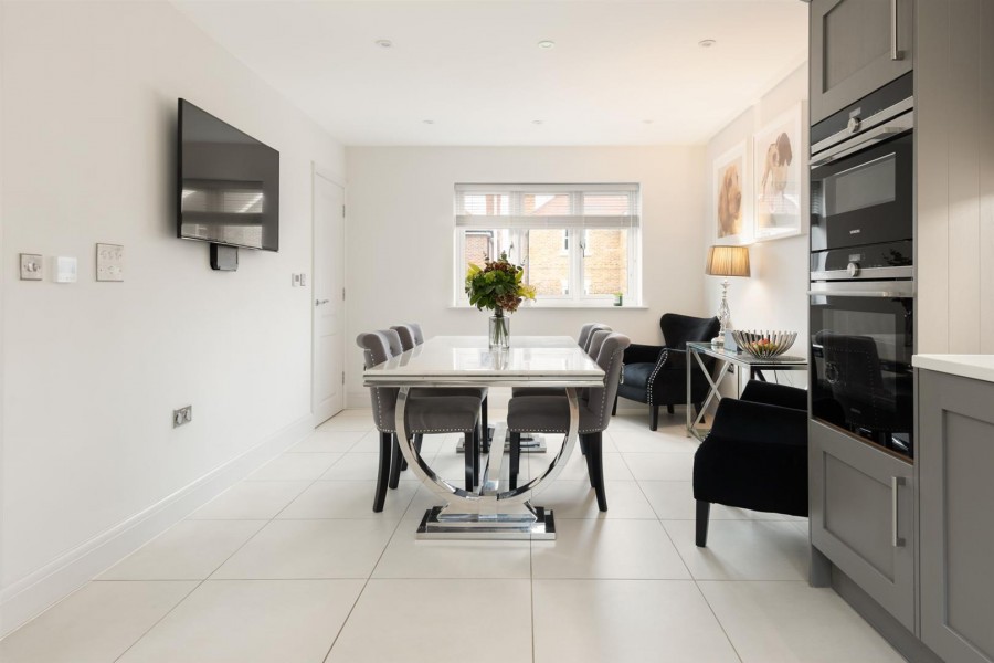 Images for Wellington Close, Twyford, Reading EAID:wentworthapi BID:3