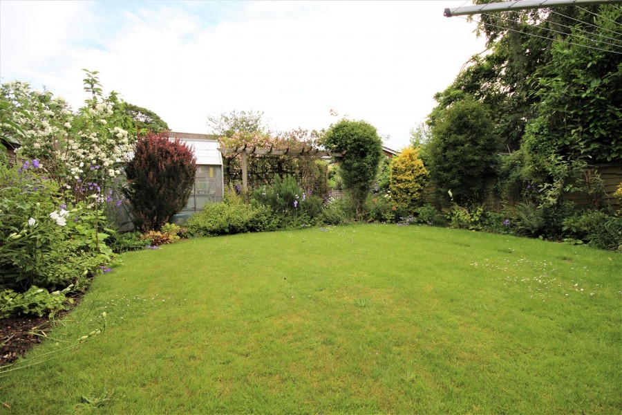 Lincoln Gardens, Twyford, Reading WentWorth Estate Agents