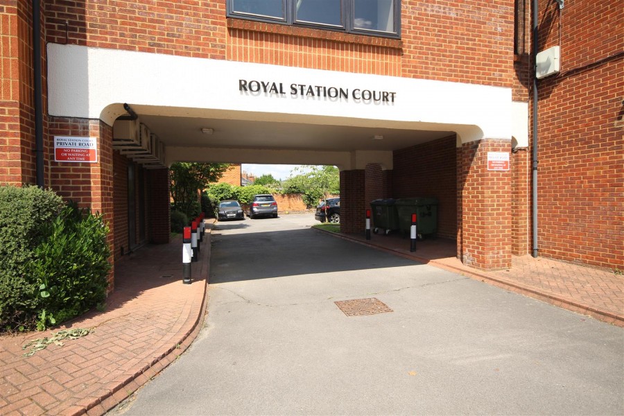 Images for Station Road, Twyford, Reading EAID:wentworthapi BID:3