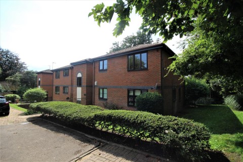 St. Michaels Court, Ruscombe, Reading