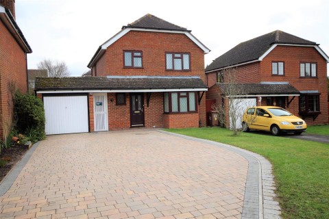 Ashtrees Road, Woodley, Reading