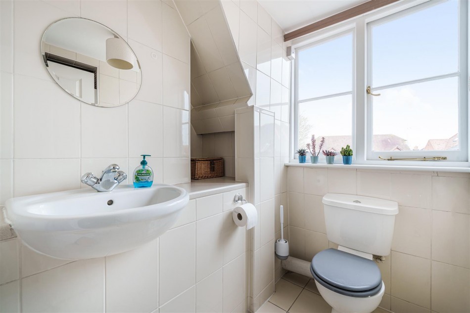 Images for High Street, Twyford, Reading EAID:wentworthapi BID:3
