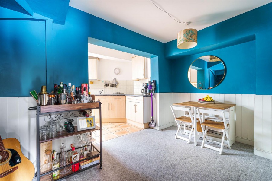 Images for High Street, Twyford, Reading EAID:wentworthapi BID:3