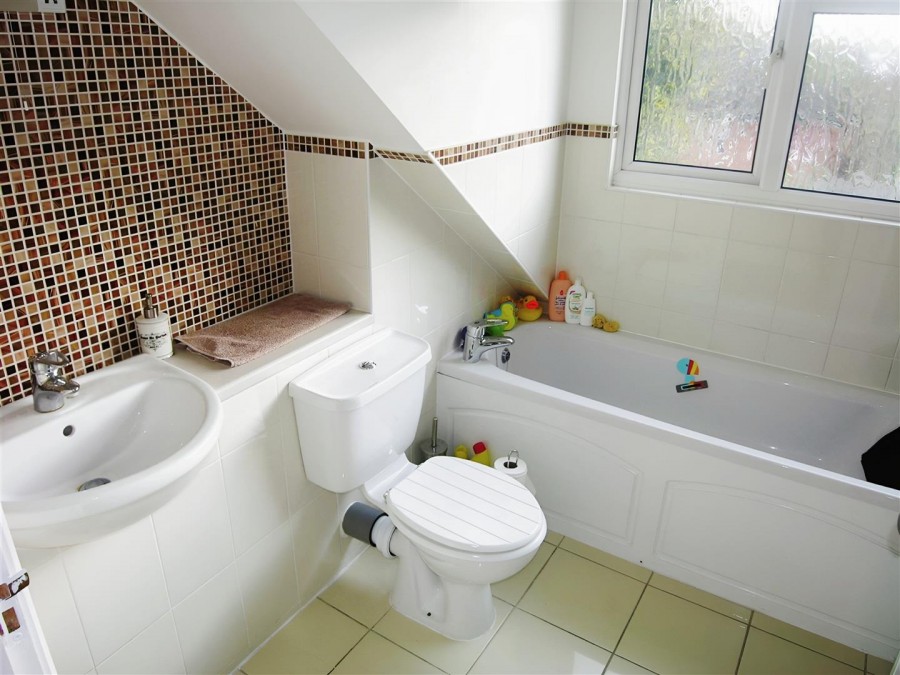 Images for High Street, Twyford, Reading EAID:wentworthapi BID:3