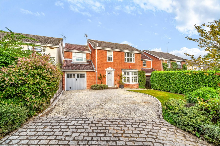 Images for Ridgeway, Wargrave, Reading EAID:wentworthapi BID:3