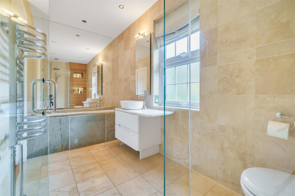 Images for Ridgeway, Wargrave, Reading EAID:wentworthapi BID:3