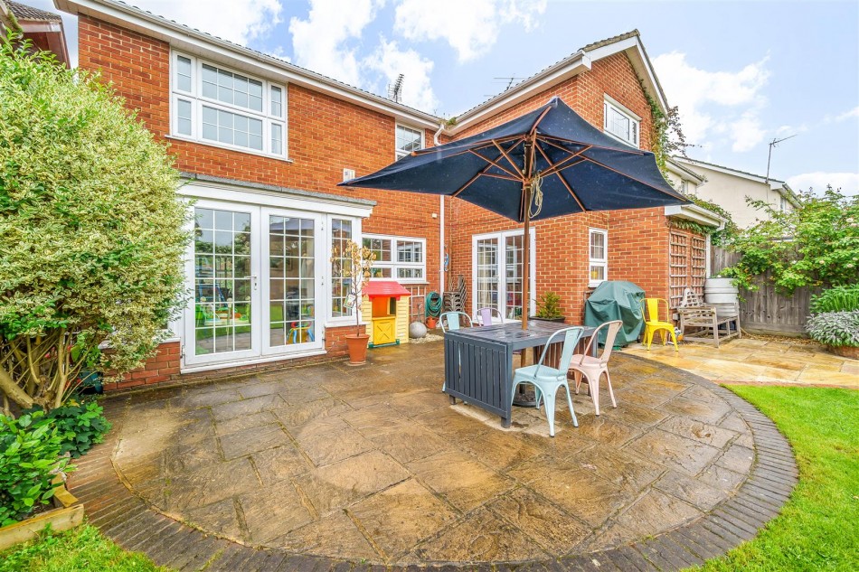 Images for Ridgeway, Wargrave, Reading EAID:wentworthapi BID:3