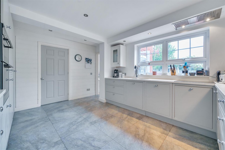 Images for Ridgeway, Wargrave, Reading EAID:wentworthapi BID:3