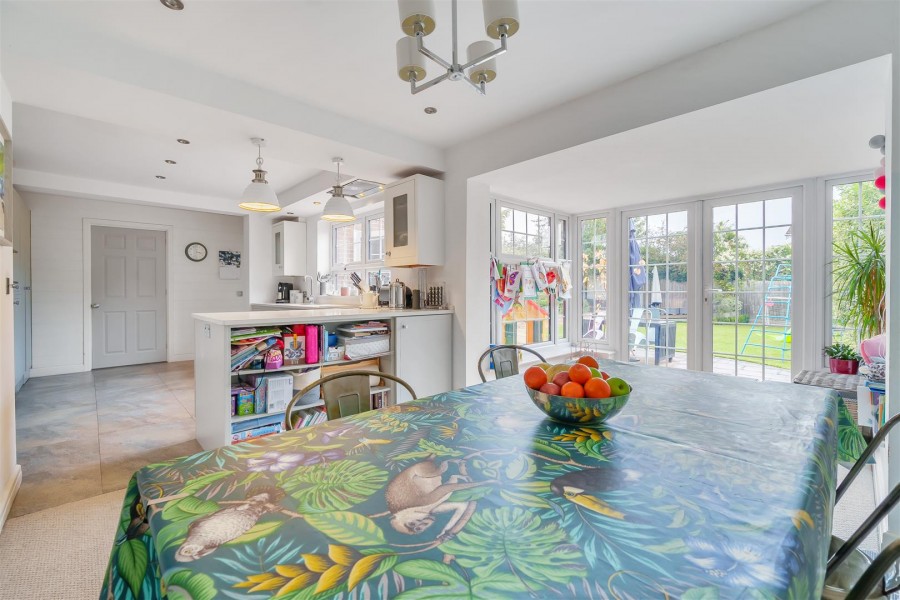 Images for Ridgeway, Wargrave, Reading EAID:wentworthapi BID:3