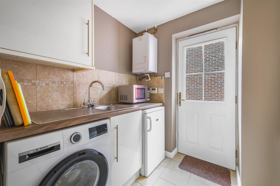 Images for East Park Farm Drive,, Charvil, Reading, RG10 EAID:wentworthapi BID:3