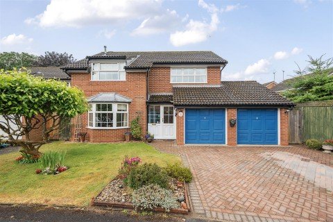 Gingells Farm Road, Charvil, Reading, Berkshire, RG10