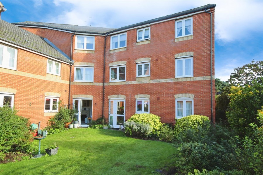 Images for Waltham Road, Twyford, Reading EAID:wentworthapi BID:3