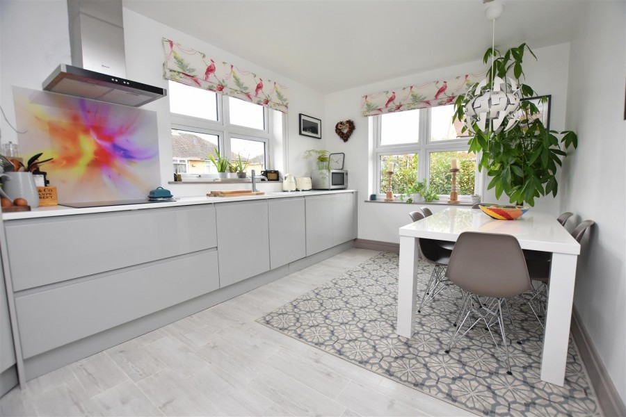 Images for Holcombe Close, Bathampton, Bath EAID:wentworthapi BID:5