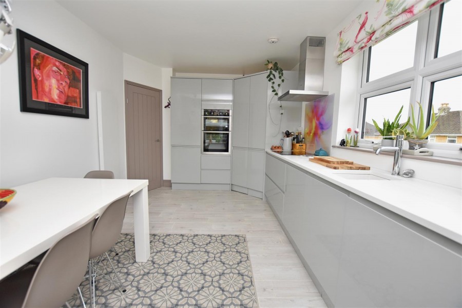 Images for Holcombe Close, Bathampton, Bath EAID:wentworthapi BID:5