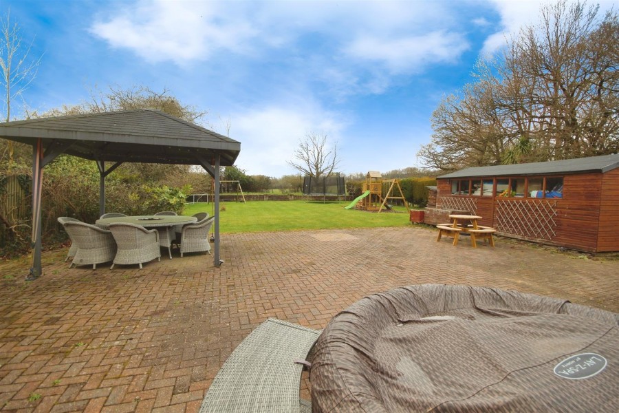 Images for Choseley Road, Knowl Hill, Reading, Berkshire, RG10 EAID:wentworthapi BID:3
