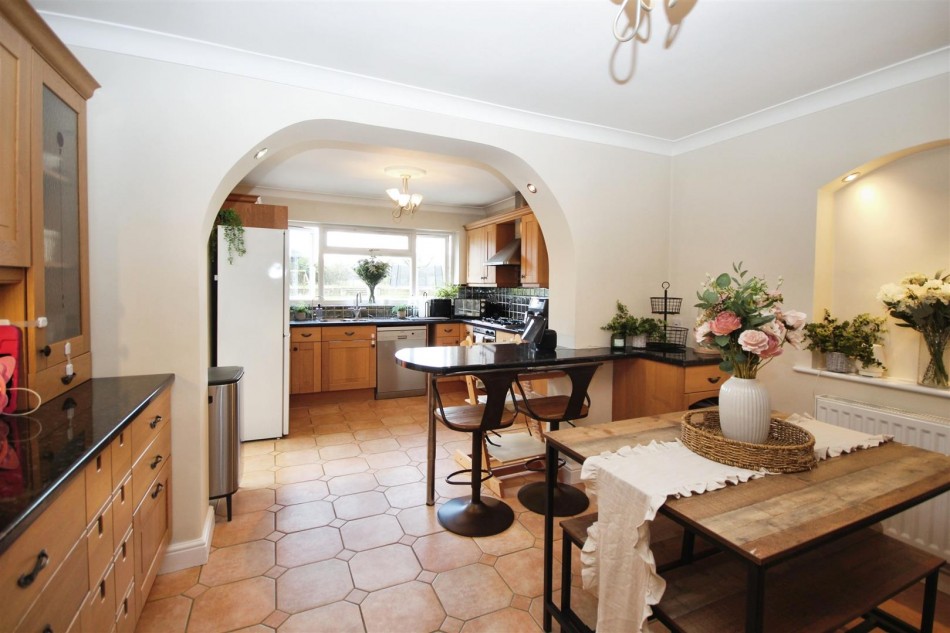 Images for Choseley Road, Knowl Hill, Reading, Berkshire, RG10 EAID:wentworthapi BID:3