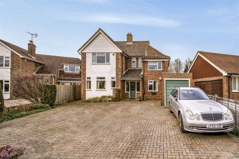 Beverley Gardens, Wargrave, Reading, Berkshire, RG10 - EAID:wentworthapi, BID:3