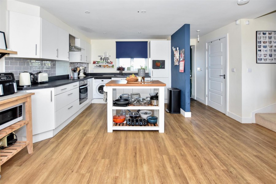 Images for Farmborough View, Bath Road EAID:wentworthapi BID:5