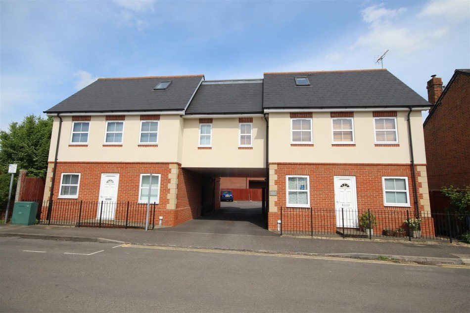 Images for The Grove, Twyford, Reading, Berkshire, RG10 EAID:wentworthapi BID:3