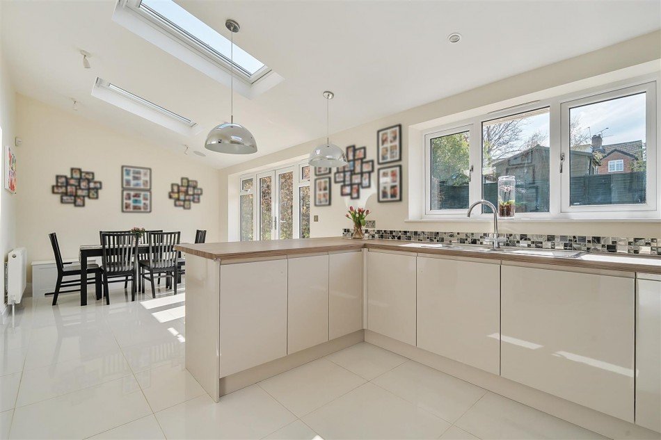 Images for Fidlers Walk, Wargrave, Reading, Berkshire, RG10 EAID:wentworthapi BID:3