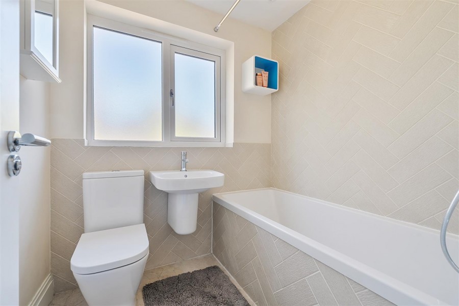 Images for Fidlers Walk, Wargrave, Reading, Berkshire, RG10 EAID:wentworthapi BID:3