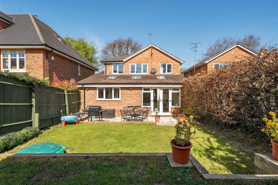 Images for Fidlers Walk, Wargrave, Reading, Berkshire, RG10 EAID:wentworthapi BID:3