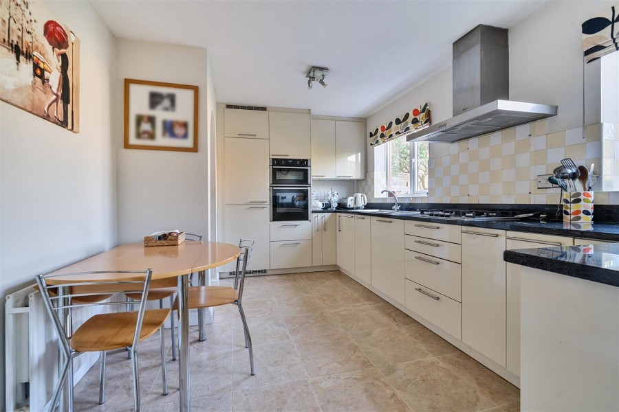 Images for Broad Hinton, Twyford, Reading, Berkshire, RG10 EAID:wentworthapi BID:3