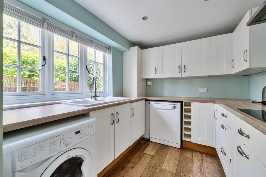 Images for Burchetts Green Road, Burchetts Green, Maidenhead, SL6 EAID:wentworthapi BID:3