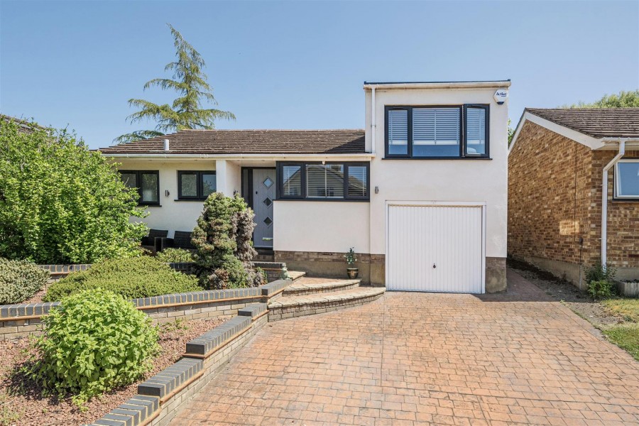 Images for Pine Grove, Twyford, Reading, Berkshire, RG10 EAID:wentworthapi BID:3