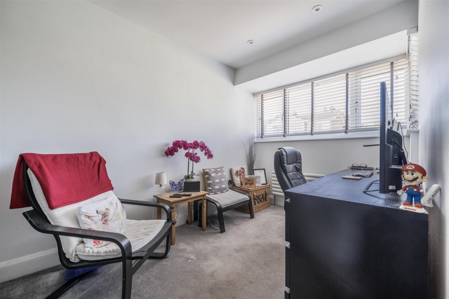 Images for Pine Grove, Twyford, Reading, Berkshire, RG10 EAID:wentworthapi BID:3