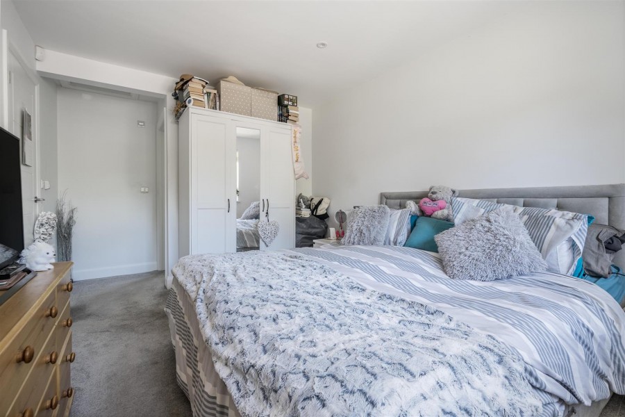 Images for Pine Grove, Twyford, Reading, Berkshire, RG10 EAID:wentworthapi BID:3