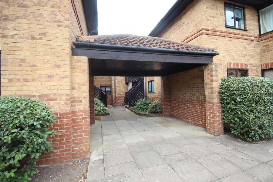 Images for Polehampton Close, Twyford, Reading EAID:wentworthapi BID:3