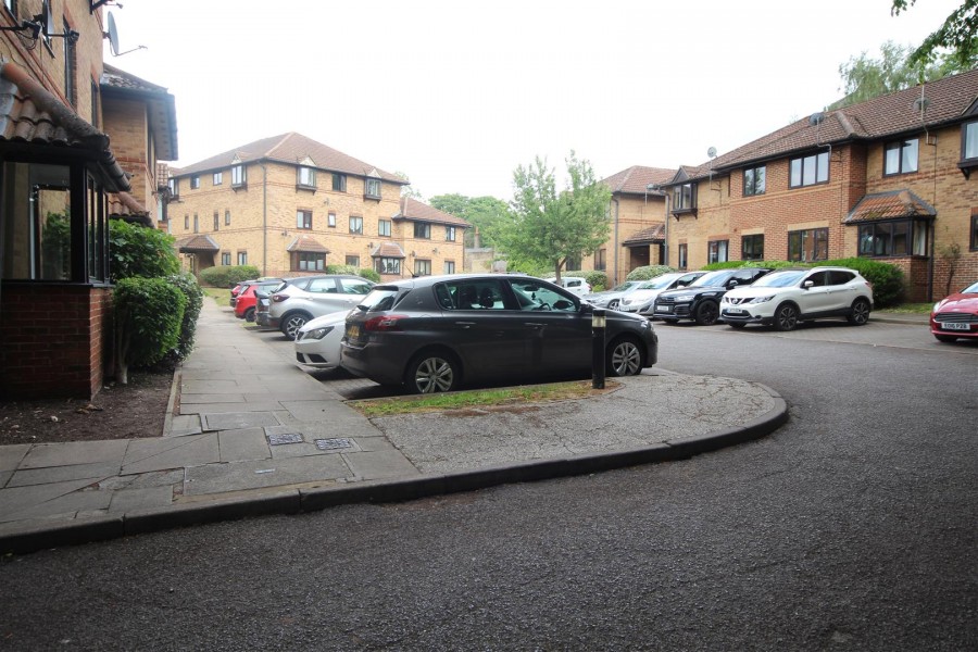 Images for Polehampton Close, Twyford, Reading EAID:wentworthapi BID:3