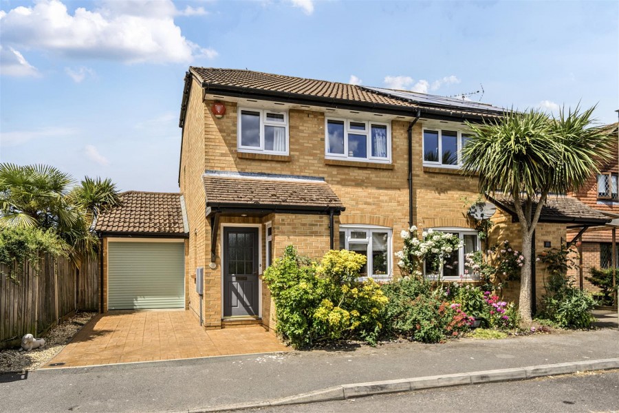 Images for Gooch Close, Twyford, Reading, Berkshire, RG10 EAID:wentworthapi BID:3