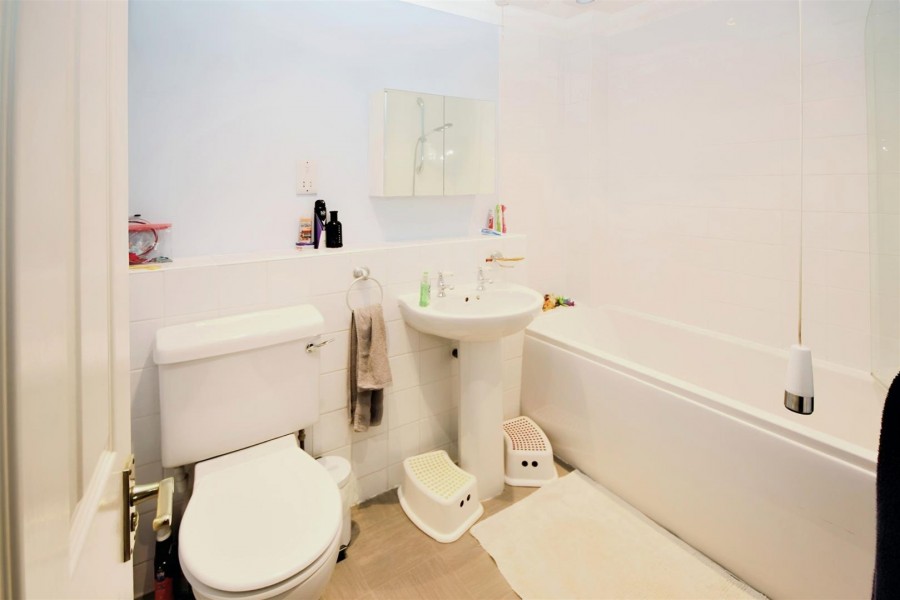Images for Longfield Road, Twyford, Reading, Berkshire, RG10 EAID:wentworthapi BID:3
